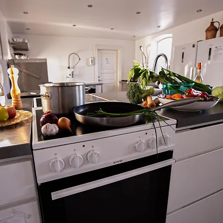 Avalonbnb فندق مبيت وإفطار