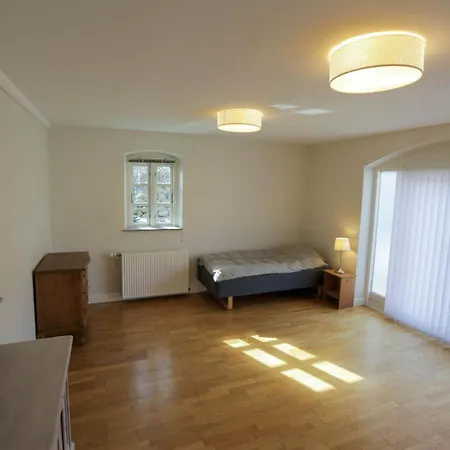 فندق مبيت وإفطار Avalonbnb 2*