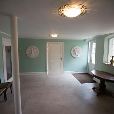 فندق مبيت وإفطار Avalonbnb 2*