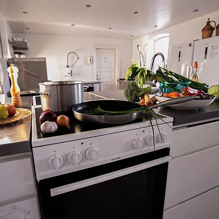 Avalonbnb فندق مبيت وإفطار 2*